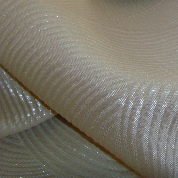 David Tutera Off White Swirl Jacquard Fabric - Picture 3 of 9